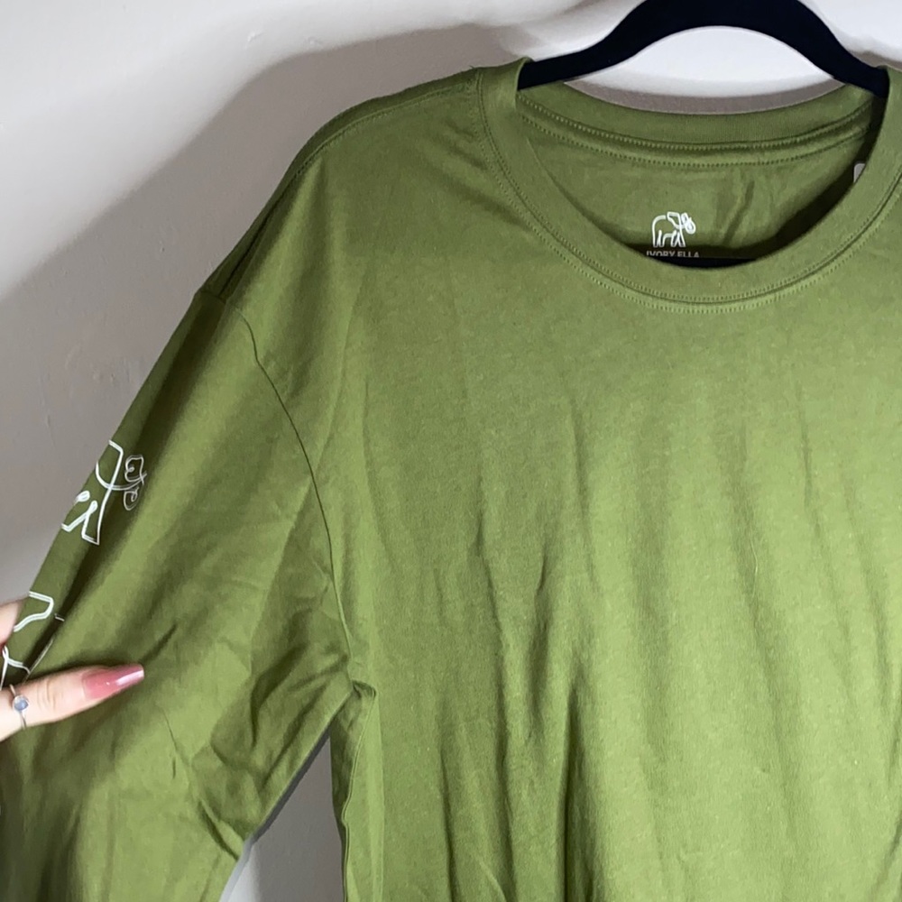 🎈Brand new olive green Ivory Ella long sleeved!
